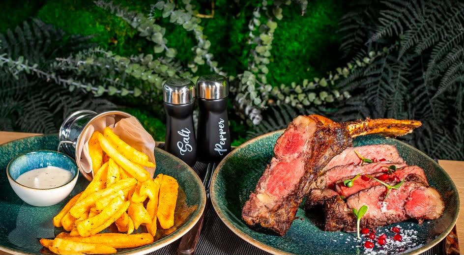 Tomahawk steak with fries